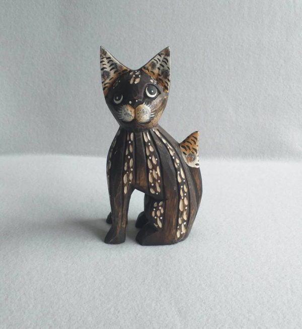 Statuette de chat africain en bois