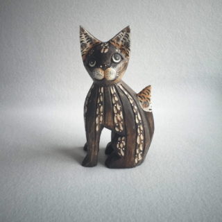 Statuette de chat africain en bois